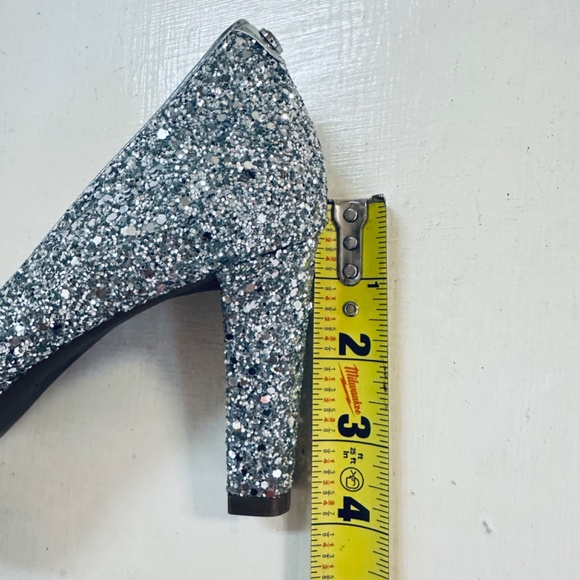 Michael Kors Glitter Silver Heels Size 8M New - Picture 6 of 12